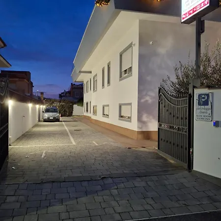 Suite Room Fiumicino בית הארחה פיומיצ'ינו