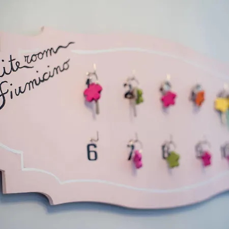 Suite Room Fiumicino בית הארחה