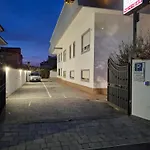 Orchidea House Two Πανσιόν Φιουμιτσίνο