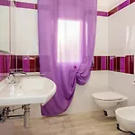 Orchidea House Two Πανσιόν Φιουμιτσίνο