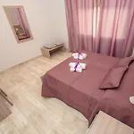 Πανσιόν Orchidea House Two Φιουμιτσίνο