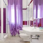 Πανσιόν Orchidea House Two 4*