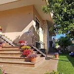 Orchidea House Two Πανσιόν 4*