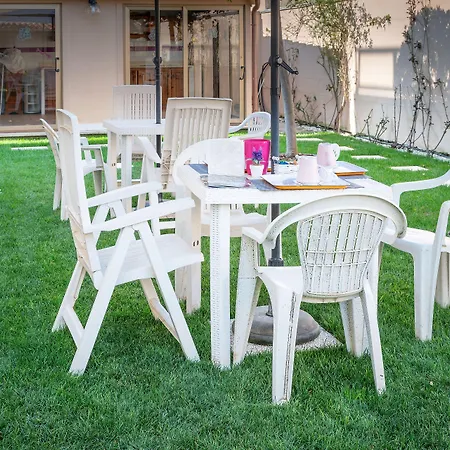 Orchidea House Two Πανσιόν